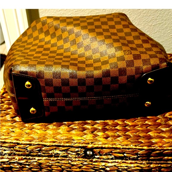 Louis Vuitton Handbag - Picture 4 of 9